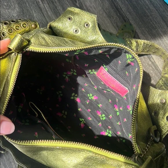 Vintage Green Leather Betsey Johnson Bag - Picture 6 of 10